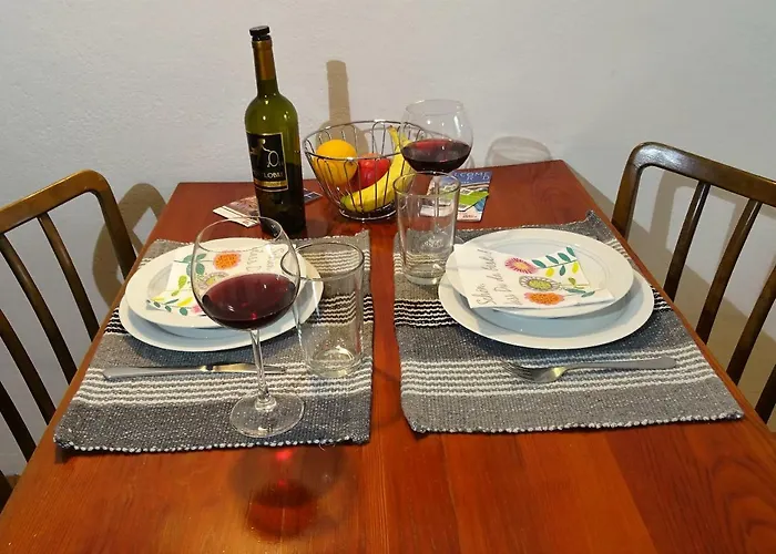 アパート Charming, Central, Spacious *