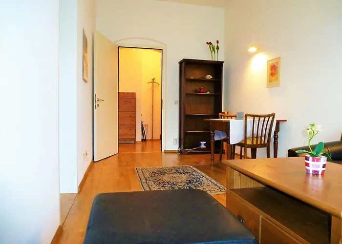 Charming, Central, Spacious Apartment