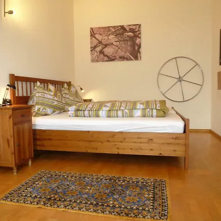 Charming, Central, Spacious Apartment *